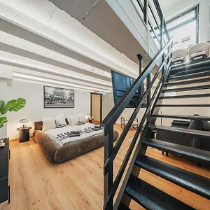 Aparthotel Center Lofts